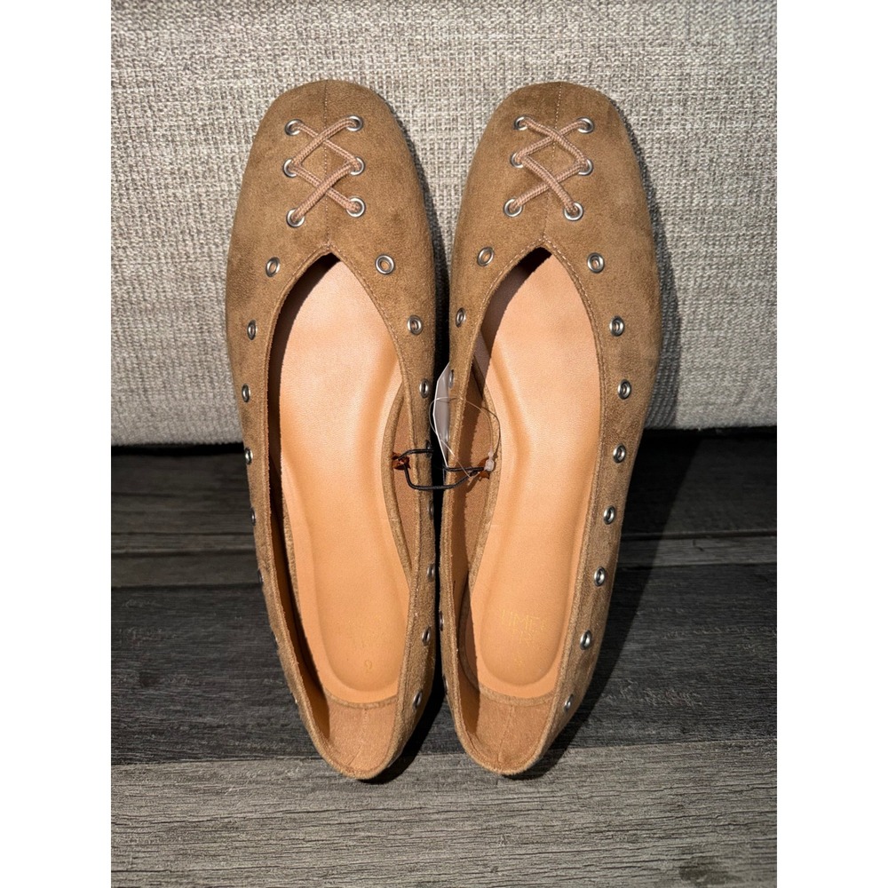 Women flats size 11